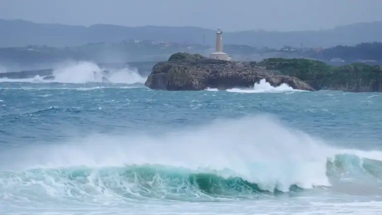 La AEMET da un aviso serio por una borrasca de grandes dimensiones en el Mediterráneo que está en camino