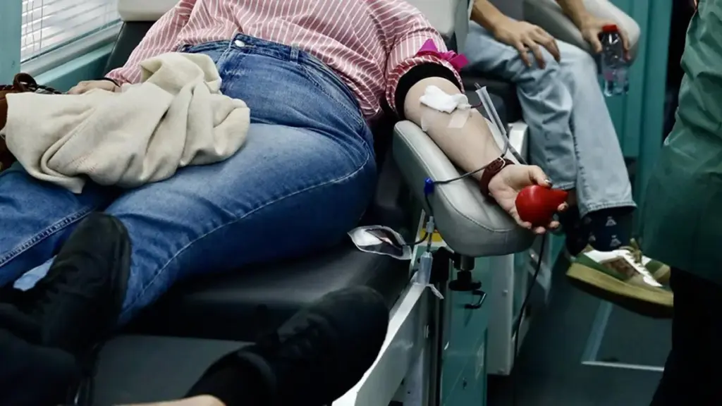 La respuesta ciudadana en Adamuz desborda los centros de transfusión tras el accidente ferroviario 2 La respuesta ciudadana en Adamuz desborda los centros de transfusión tras el accidente ferroviario Fuente: Europa Press