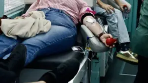 La respuesta ciudadana en Adamuz desborda los centros de transfusión tras el accidente ferroviario Fuente: Europa Press