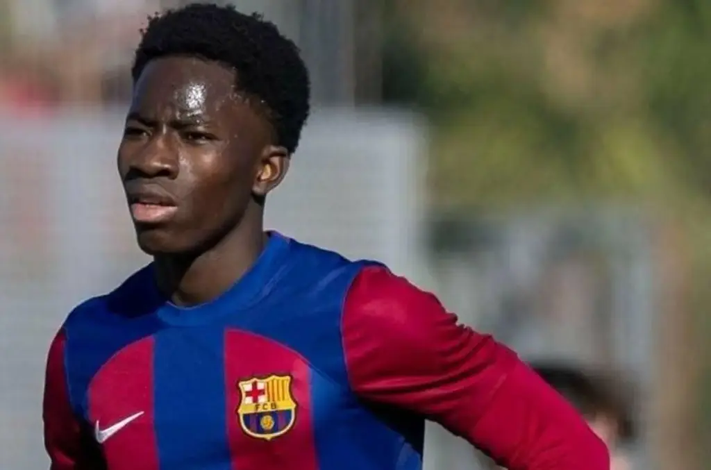 El Barça blinda a Ebrima Tunkara, el nuevo prodigio de La Masía que ya tiene fecha para su contrato profesional Fuente: Barça Universal