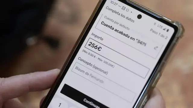 ¿Te han regalado una tarjeta o dinero por Bizum? Hacienda vigila estos movimientos