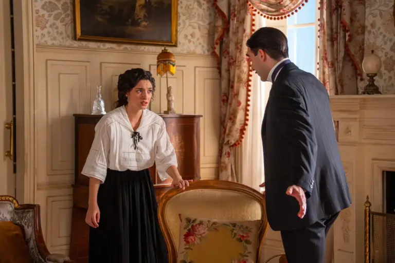 El lío de Lorenzo con Ángela toma un giro oscuro en ‘La Promesa’ 