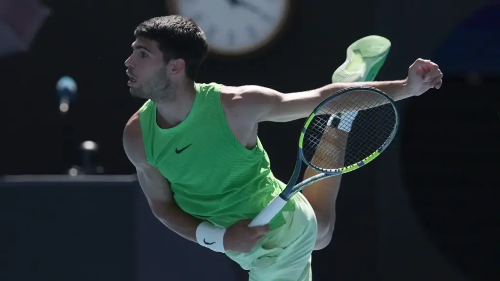 Calambres, cinco horas de agonía y un Zverev antológico: Carlos Alcaraz alcanza la final del Open de Australia Fuente: Agencias 