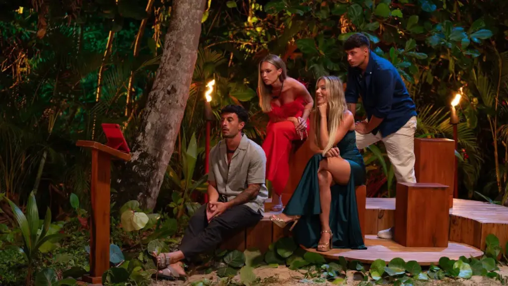 Borja y Almudena oficializan su amor y Mediaset ya tiene el relevo de 'La isla de las tentaciones': ¡Se estrena hoy con invitados bomba! 3 Ion Aramendi revela el polémico fichaje de ‘GH DÚO 4’ que viene a saldar cuentas desde ‘La Isla de las Tentaciones 9’