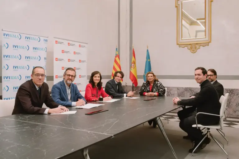 La Universidad Europea, la Fundación IVI e IVI RMA se unen para impulsar la investigación y la formación en técnicas de reproducción asistida