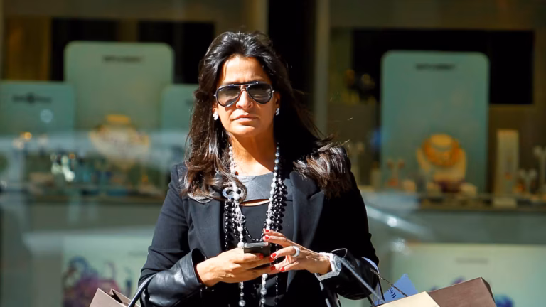 Aída Nízar sacude las redes con su regreso a un polémico reality show tras una década de ausencia