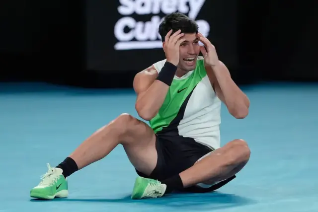 Carlos Alcaraz completa el Grand Slam y rompe un récord histórico de 78 años