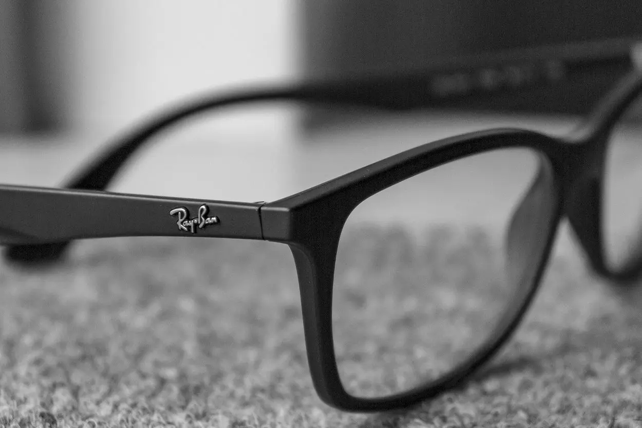 El mercado de gafas inteligentes se calienta con la entrada de Samsung, que planta cara a las Ray-Ban Meta El mercado de gafas inteligentes se calienta con la entrada de Samsung, que planta cara a las Ray-Ban Meta