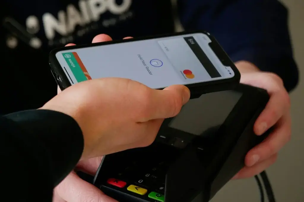 El peligro del pago contactless: descubren por qué pagar con el móvil podría arriesgar tu dinero 1 El pago contactless con el móvil puede suponer un riesgo para tu dinero si no proteges bien el dispositivo