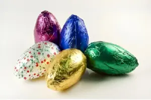 Huevos de Pascua de chocolate. Dulce Tentación