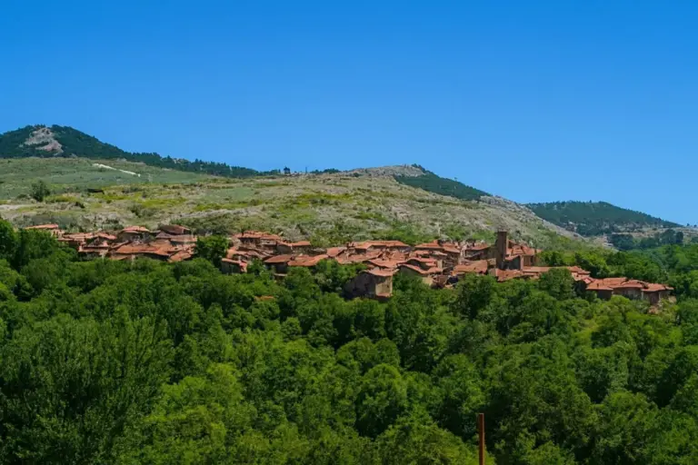 Los 3 pueblos más bonitos de Madrid para una escapada en Semana Santa en donde el relax es total