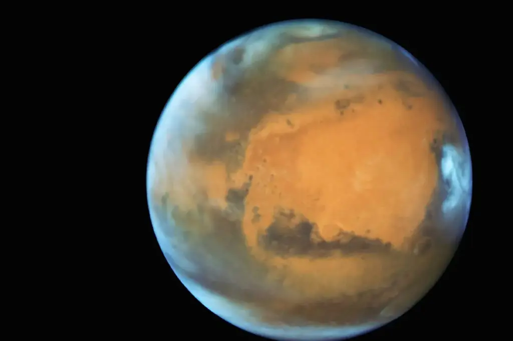 El Marte azul: descubren que hace 3.500 millones de años el planeta rojo era como la Tierra 2 La imagen de un Marte azul transforma lo que sabíamos sobre su pasado y refuerza la idea de un planeta antiguo muy parecido a la Tierra