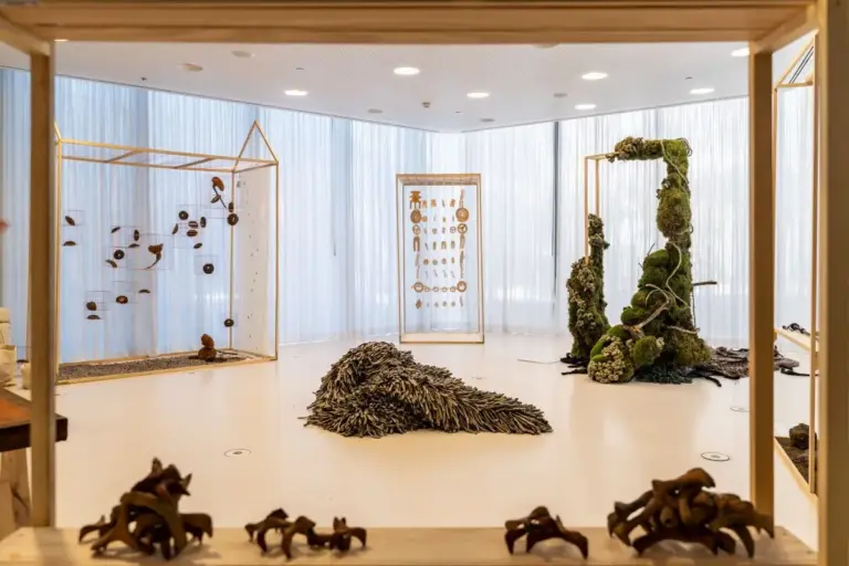 Amazon y Kavita Parmar abordan el desafío del relevo generacional en los oficios tradicionales españoles en Madrid Design Festival