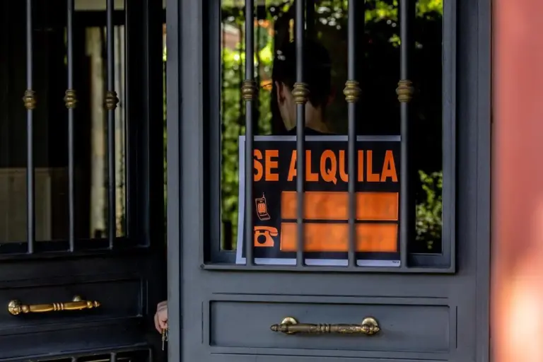 Tope de alquiler en Catalunya: la prórroga del control de precios se amplía a 302 municipios