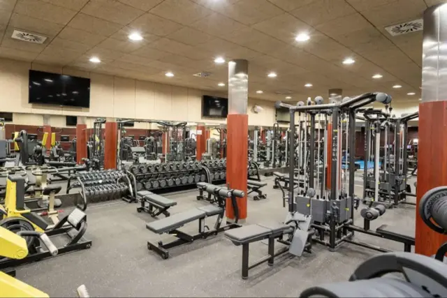 Si pagaste el gimnasio en efectivo, pierdes hasta 300 euros en la Renta 2026