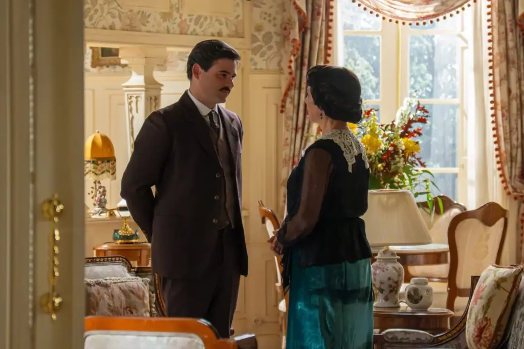 Un beso en el servicio la decepción de Samuel y el chantaje de Leocadia