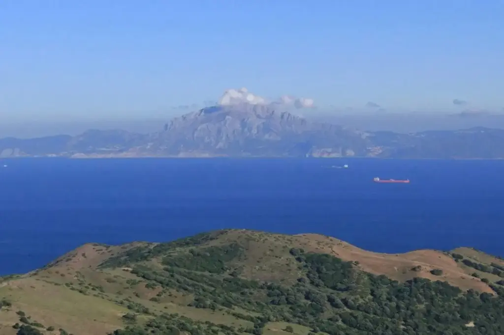 El fin del Estrecho de Gibraltar: el estudio geológico que pone fecha a su desaparición 1 Un estudio geológico plantea el posible fin del Estrecho de Gibraltar y fija una fecha aproximada para su desaparición