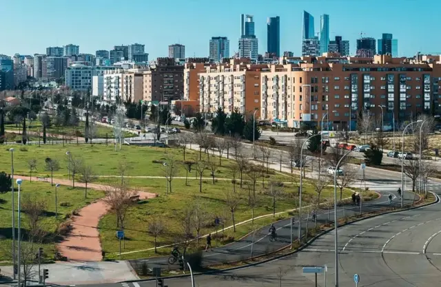 El alquiler en Sanchinarro sube casi un 20 % y lidera las subidas en Madrid frente a Vicálcaro o San Blas