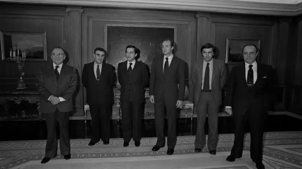 Los archivos del 23F esconden material de Zarzuela e informes de una agencia de inteligencia española 1 Los archivos del 23F esconden material de Zarzuela e informes de una agencia de inteligencia española