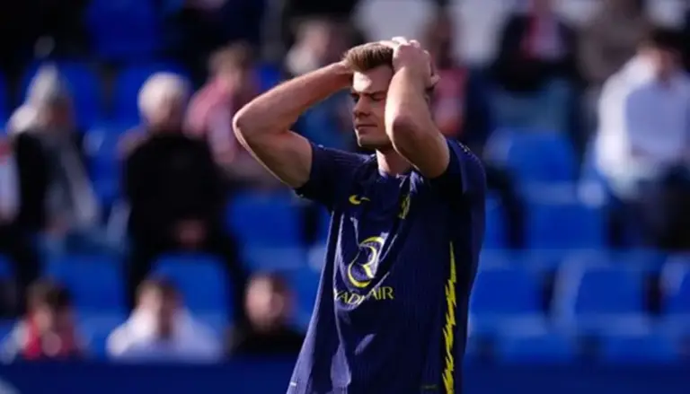 El Atlético de Madrid se desconecta de LaLiga, un esperpento impropio de su categoría