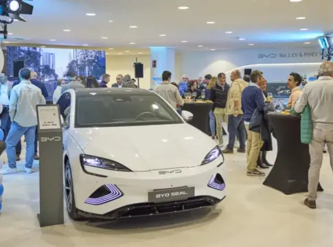 coches chinos espana fenomeno byd mg Españoles que prefieren coches chinos a las marcas de toda la vida: el fenómeno BYD y MG explica el cambio en el mercado