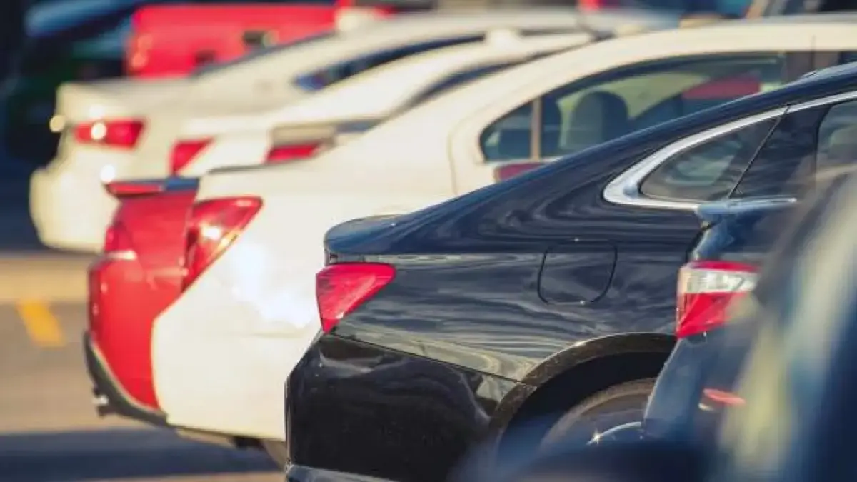 coches usados viejos inseguros La trampa de los coches usados en España: más viejos, más caros y mucho menos seguros