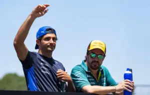 fernando alonso carlos sainz salarios f1 2026