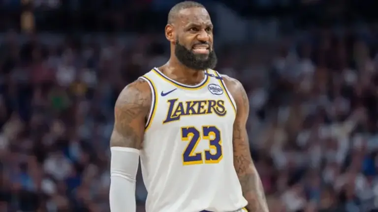 LeBron James suelta la bomba: no sigue en los Lakers