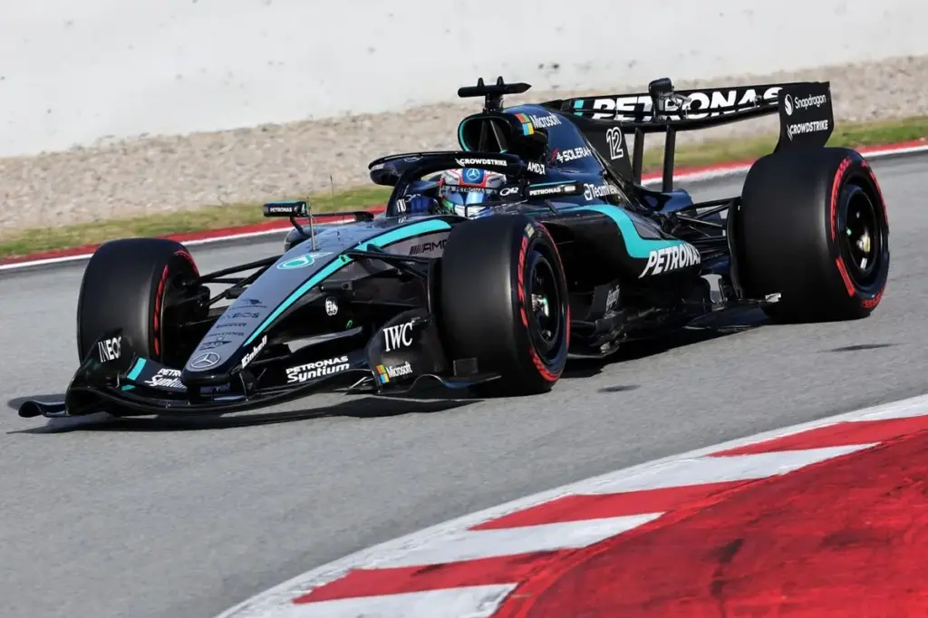 Un cambio de última hora en el reglamento de la FIA amenaza el dominio de Mercedes para 2026 Fuente: MercedesAMGPetronas