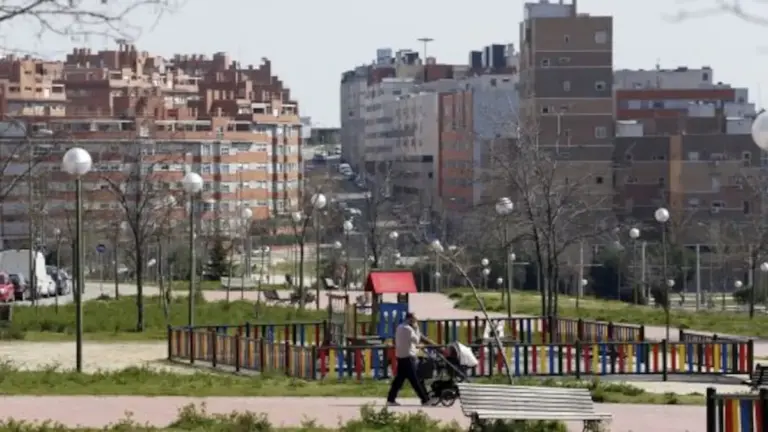 La subida del alquiler se modera al 4 % en mayo, según Idealista