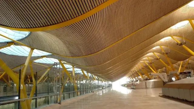 Dos décadas de la terminal que cambió el aeropuerto de Barajas: futura expansión y casi mil millones de pasajeros