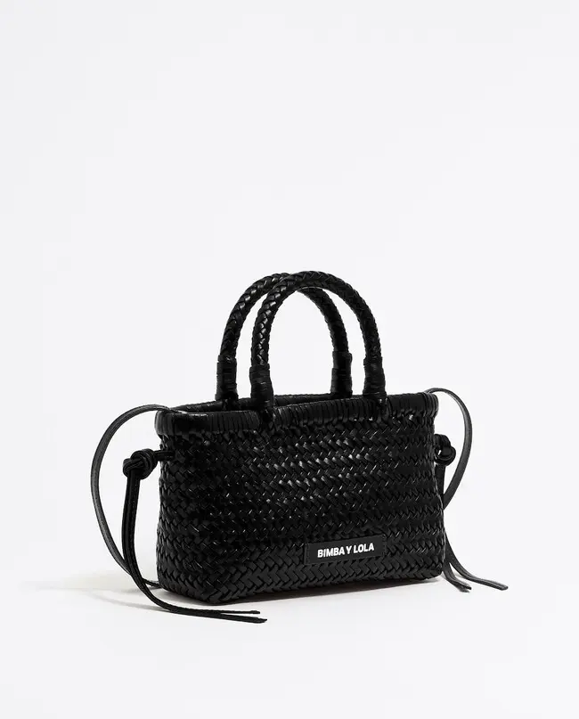 Cómo adaptar el estilo Tenniscore a tu día a día este verano