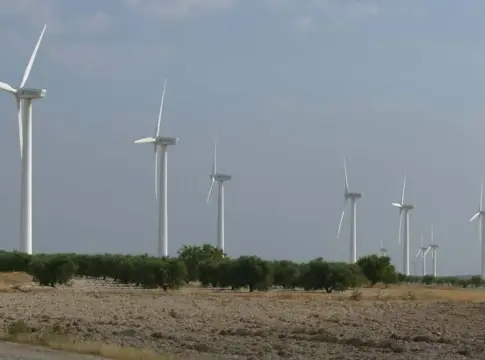 Aragon electricidad energias renovables El Gobierno va a meter mano a Aragón: tiene luz gratis para millones de casas