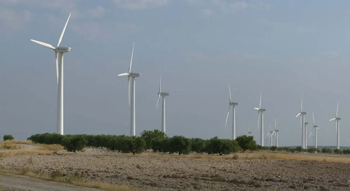Aragon electricidad energias renovables El Gobierno va a meter mano a Aragón: tiene luz gratis para millones de casas
