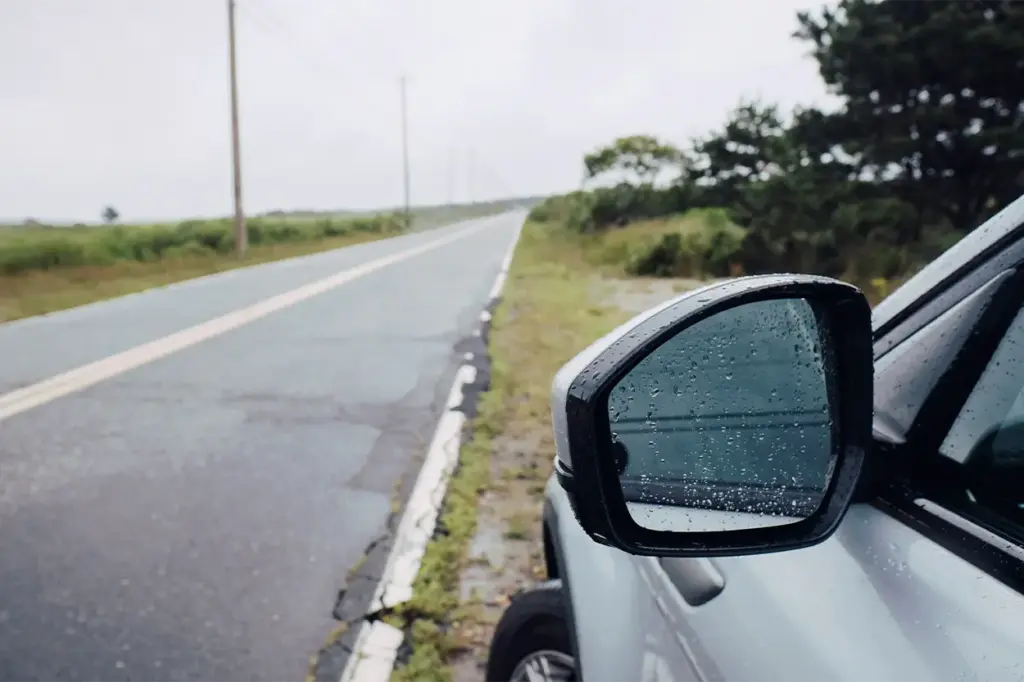 Con la baliza V16 obligatoria, han surgido falsas grúas que se aprovechan de los conductores averiados para estafarlos