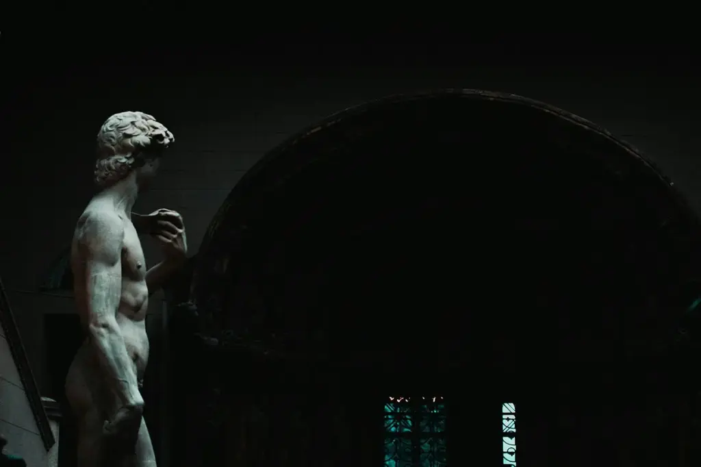 Demócrito, filósofo, advierte que quien lo posterga todo nunca alcanzará la perfección ni verá sus proyectos terminados