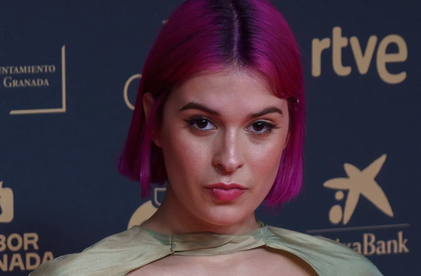 La pareja del año ya no se esconde y posa hoy ante todos los fotógrafos de la prensa rosa