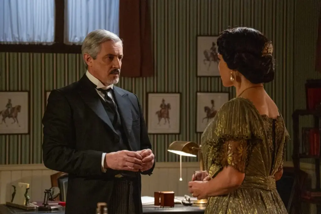 El juego de farsa y verdades a medias entre Leocadia y Cristóbal