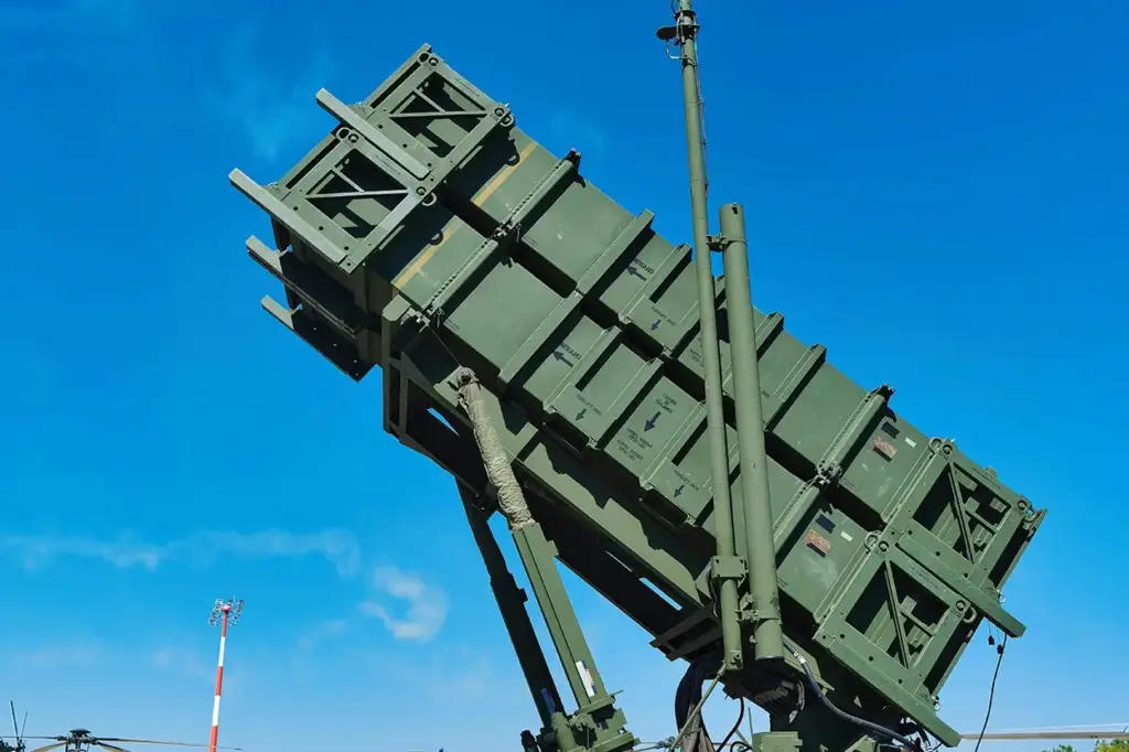 El sistema Iron Beam utiliza un potente láser para interceptar misiles y drones sin necesidad de munición tradicional