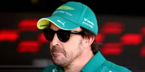 Crisis en Aston Martin: la decepción de Fernando Alonso tras conocer los fallos de Honda· Entrada Ctrl+K 75 / 100 Guardar Crisis en Aston Martin: la decepción de Fernando Alonso tras conocer los fallos de Honda