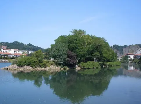 El condominio de Faisanes, el territorio que Francia y España se intercambian por turnos