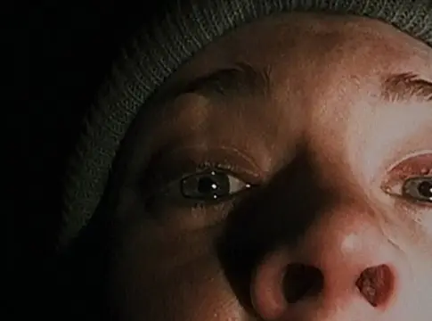 La Bruja de Blair y Paranormal Activity lograron lo impensable. cambiaron el terror de los cines de siempre por el de internet La Bruja de Blair y Paranormal Activity lograron lo impensable: cambiaron el terror de los cines de siempre por el de internet