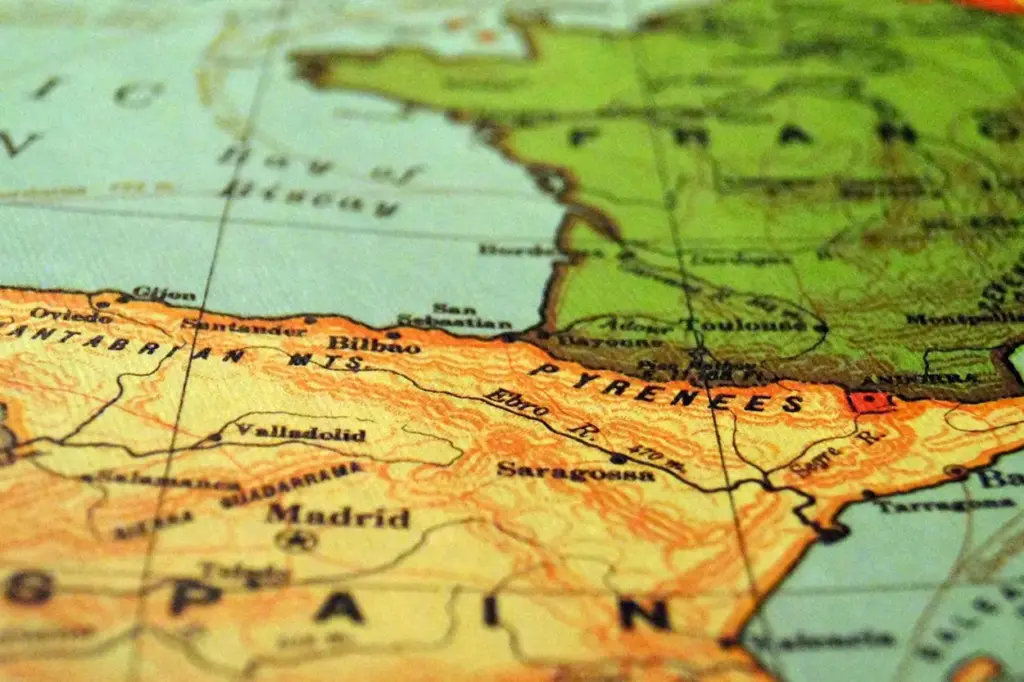 La Península Ibérica gira: científicos españoles confirman el movimiento bajo nuestros pies 16 La Península Ibérica gira lentamente, según confirman científicos españoles con nuevas mediciones bajo nuestros pies