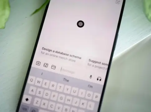 La forma más práctica de resumir vídeos de YouTube con ChatGPT permite entender un contenido largo de un vistazo La forma más práctica de resumir vídeos de YouTube con ChatGPT permite entender un contenido largo de un vistazo