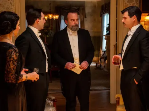 La gélida amenaza de muerte que acecha a un protagonista de 'La Promesa' este lunes | Fuente: La Promesa en X La gélida amenaza de muerte que acecha a un protagonista de 'La Promesa' este lunes