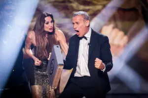 La ironía de Carlos Lozano con los 50.000 euros y el dardo a sus compañeros