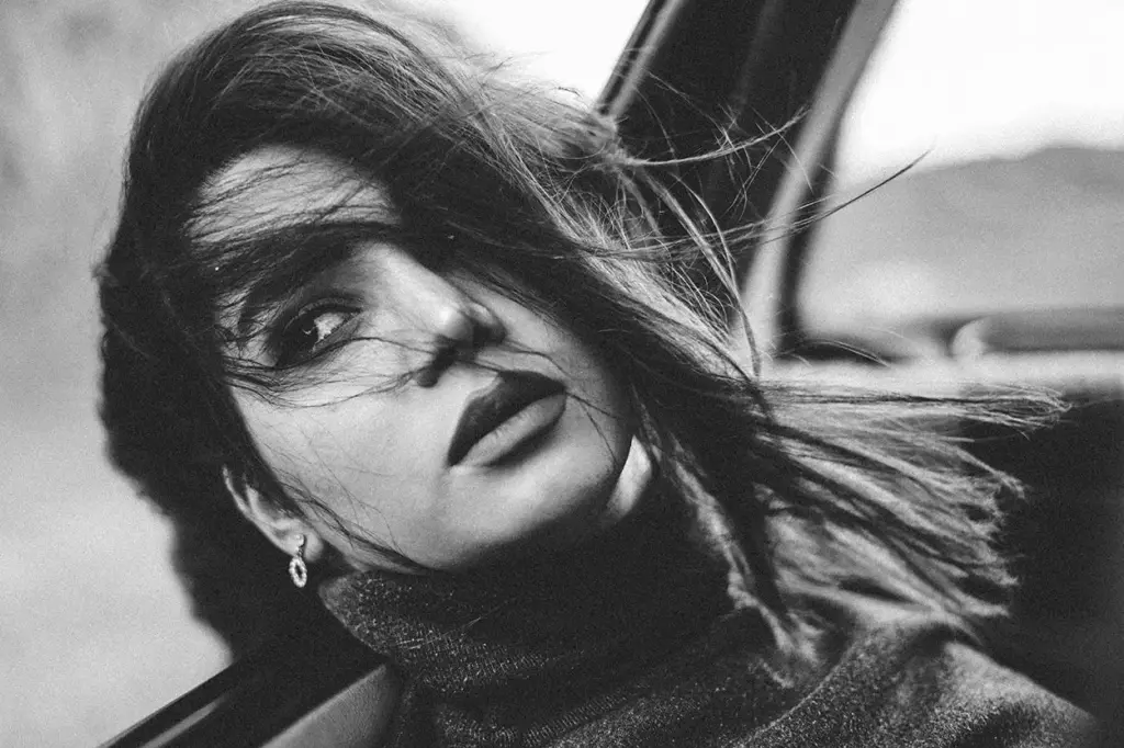 La reflexión de Blaise Pascal señala que buscamos distracciones constantes porque no soportamos estar solos y en silencio