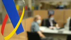 La subida del SMI trae una sorpresa fiscal: Hacienda aplicará retenciones a quienes cobren el salario mínimo pese al 'tipo 0' de IRPF