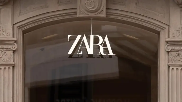 El vestido blanco de 45 euros de Zara que Carolina Herrera aprobaría para esta primavera 2026