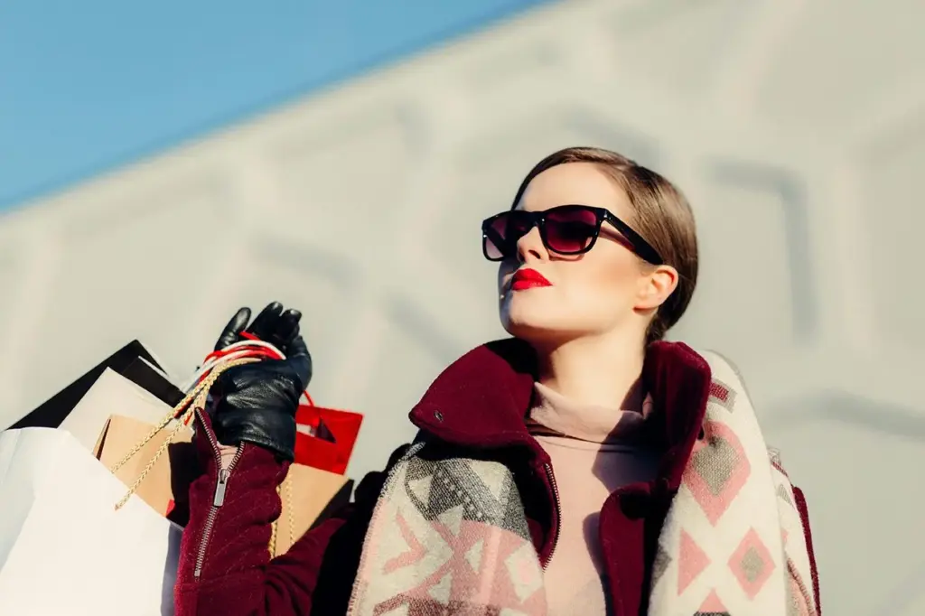 Las ideas de Álvaro Pombo invitan a entender el dinero como un compromiso ético y no solo como un beneficio personal